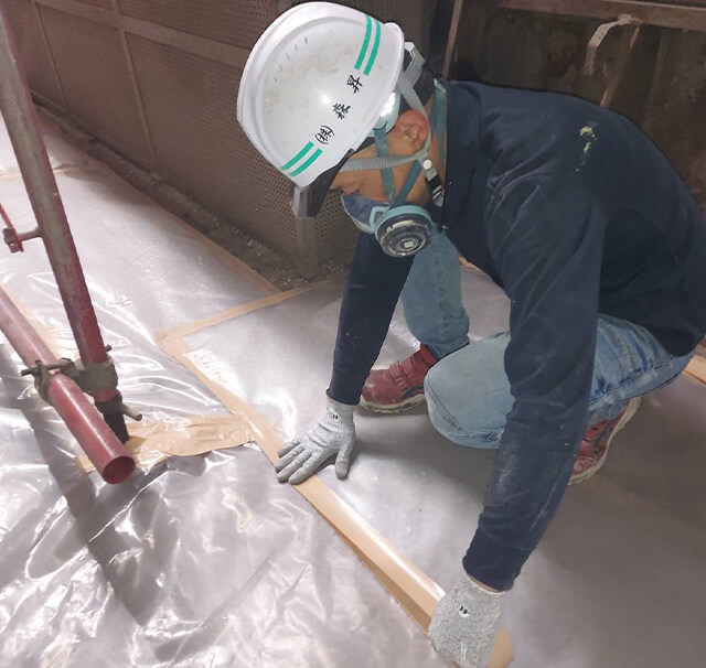 九州某処理センターLV1内部天井・壁アスベスト除去工事
